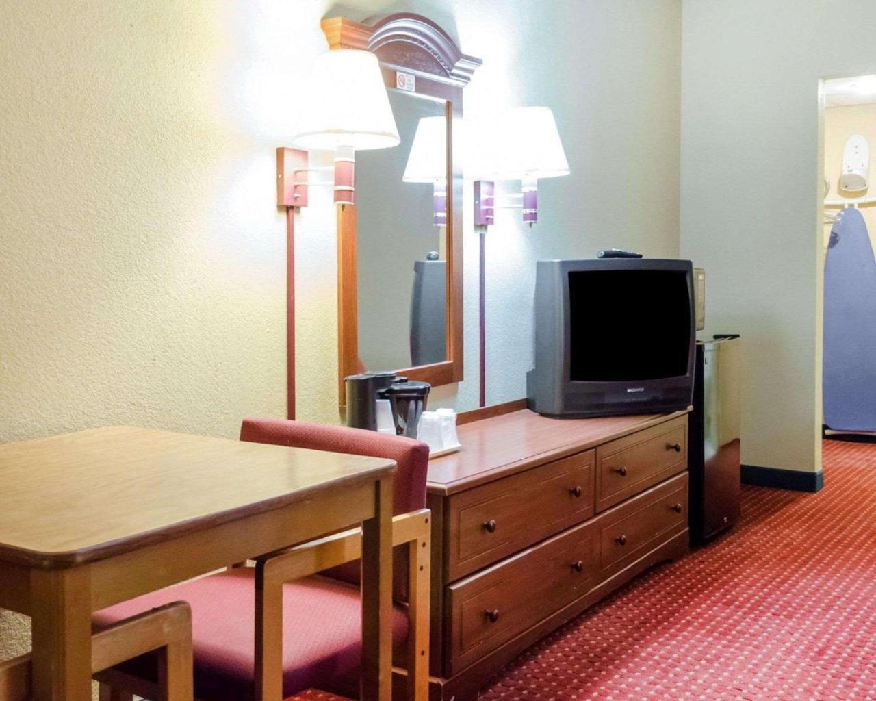 Rodeway Inn Χάρισμπουργκ Εξωτερικό φωτογραφία