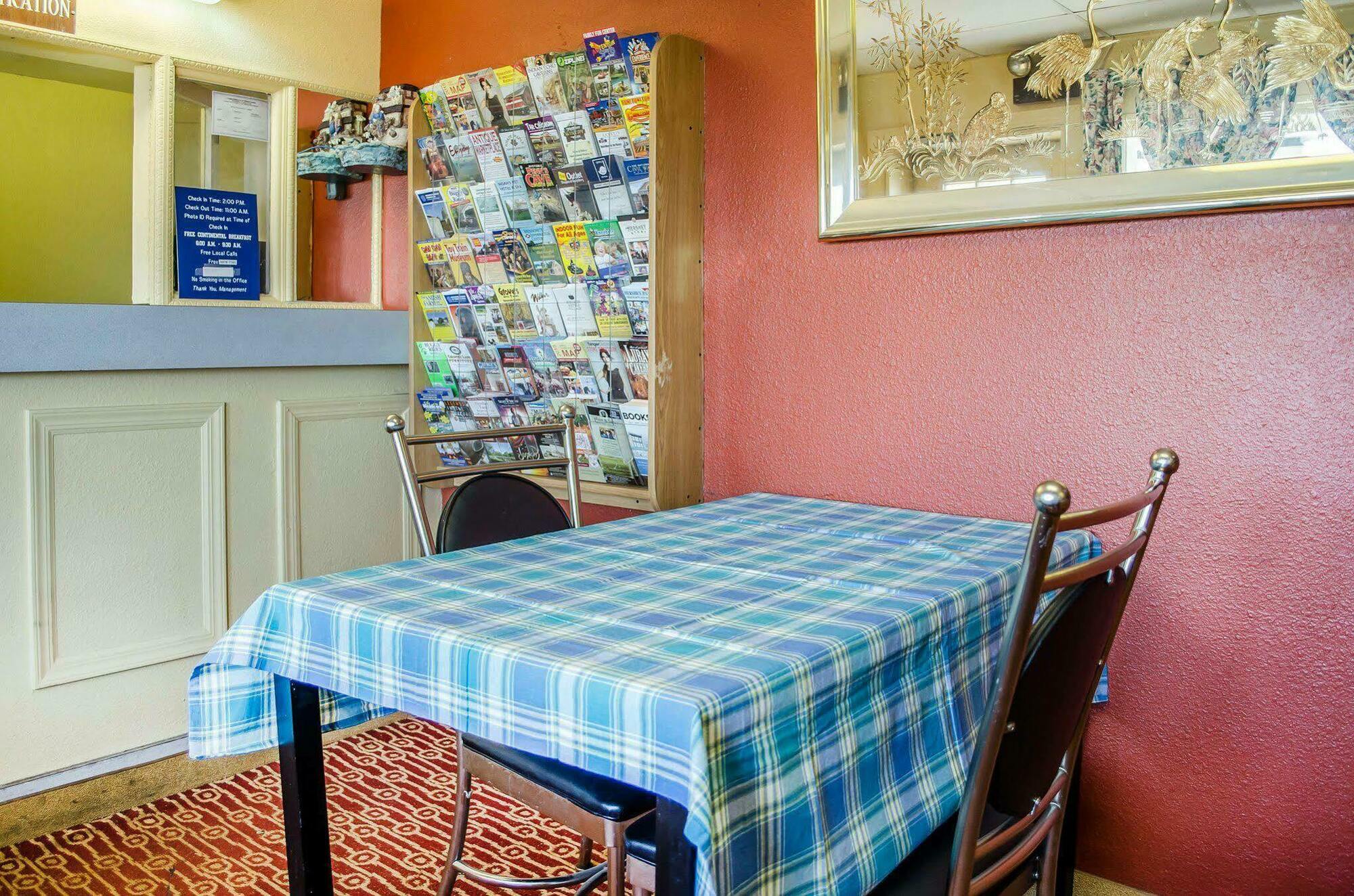 Rodeway Inn Χάρισμπουργκ Εξωτερικό φωτογραφία